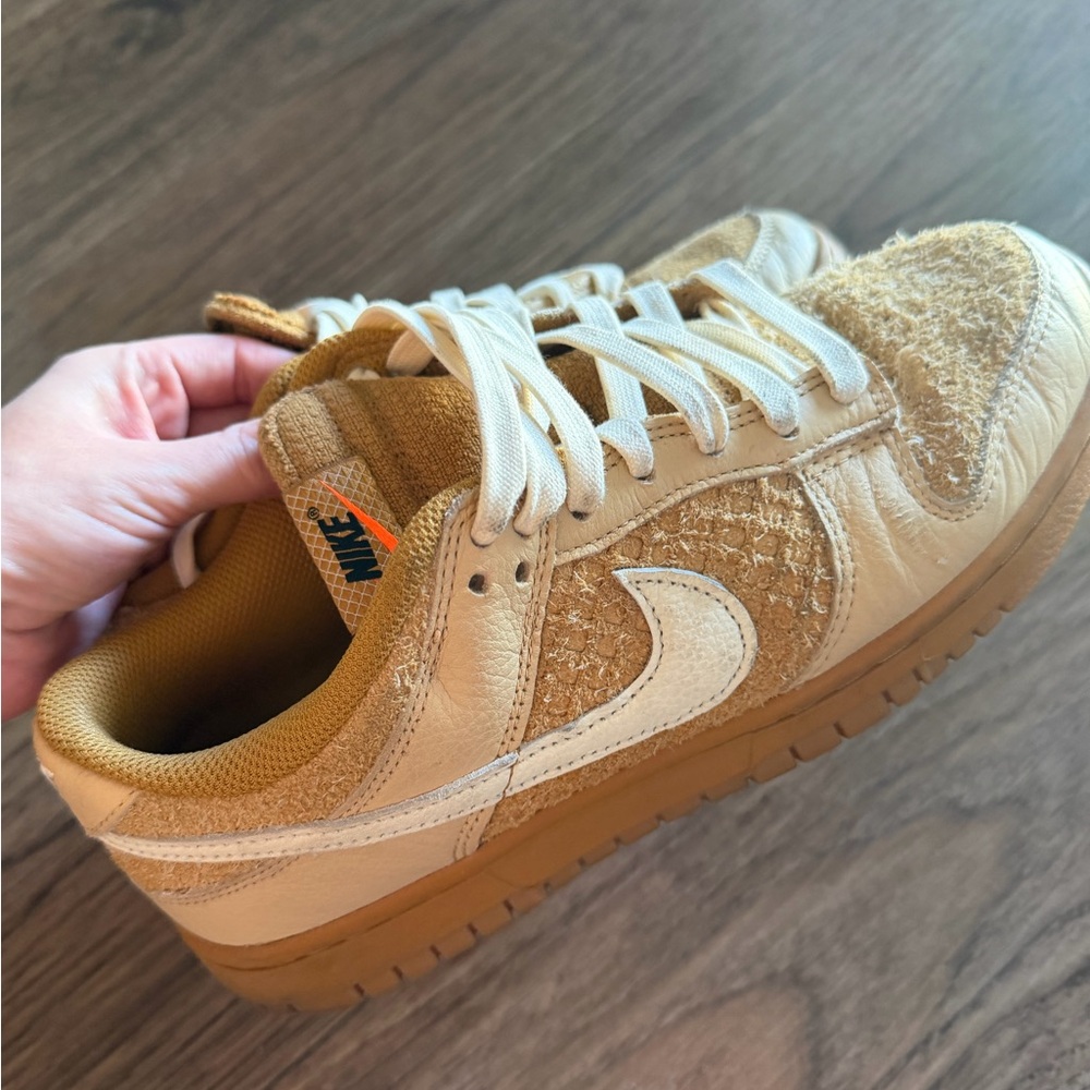 Nike dunk low waffle  Beige and Off-White Sneakers size 8